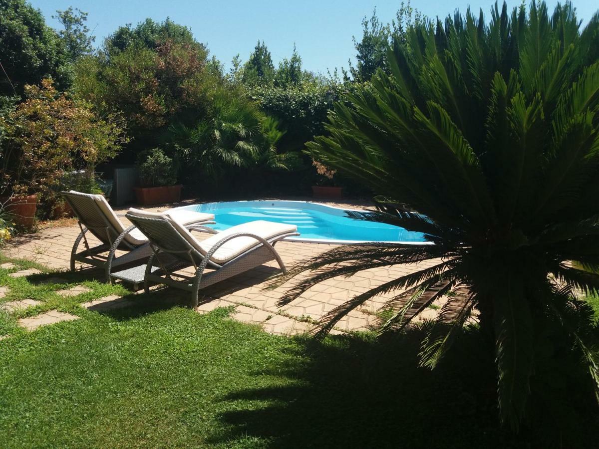 L'Affittacamere Nel Parco "Appia Antica" - Piscina A Uso Ospiti روما المظهر الخارجي الصورة